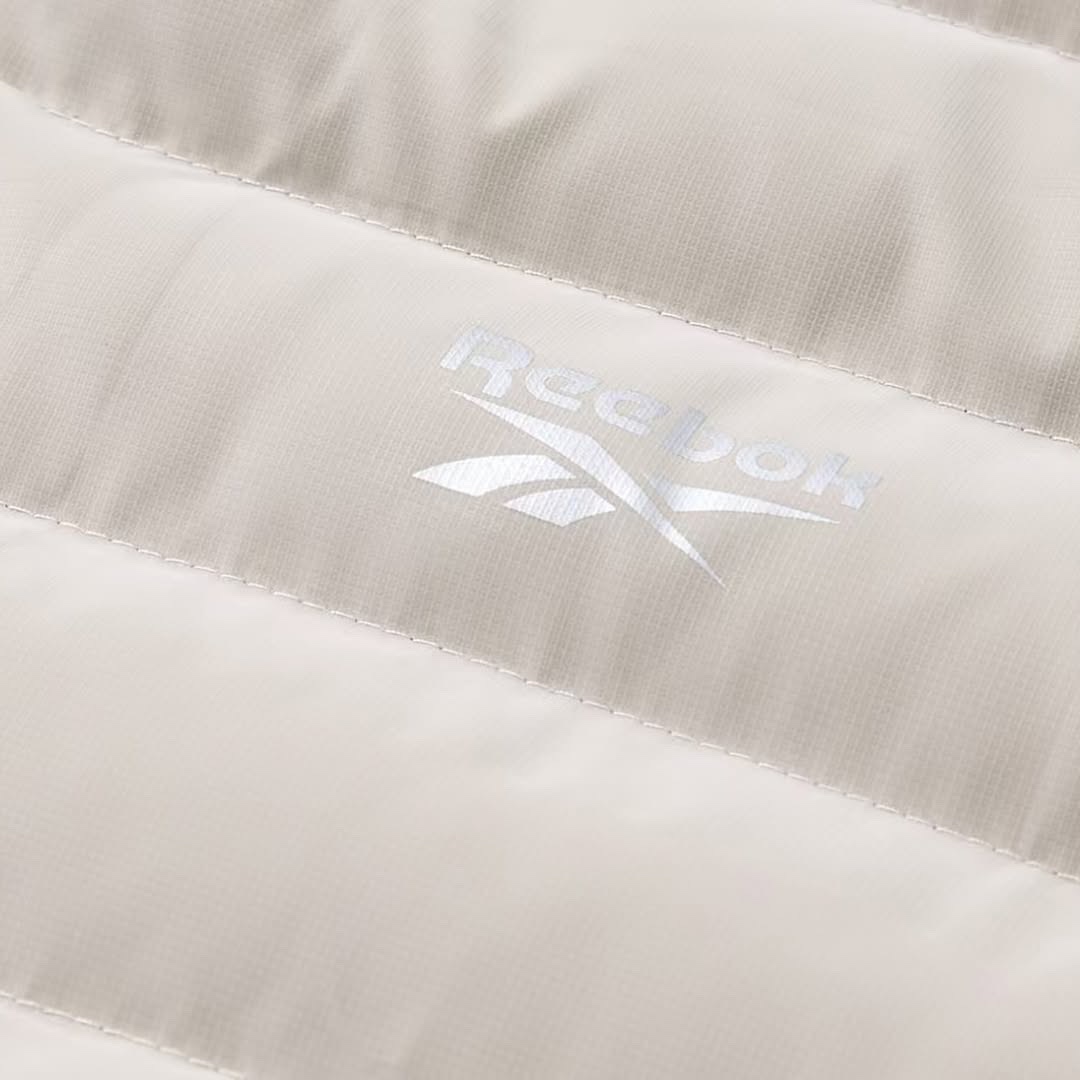 کاپشن پر سبک سیلیکونی ریبوک