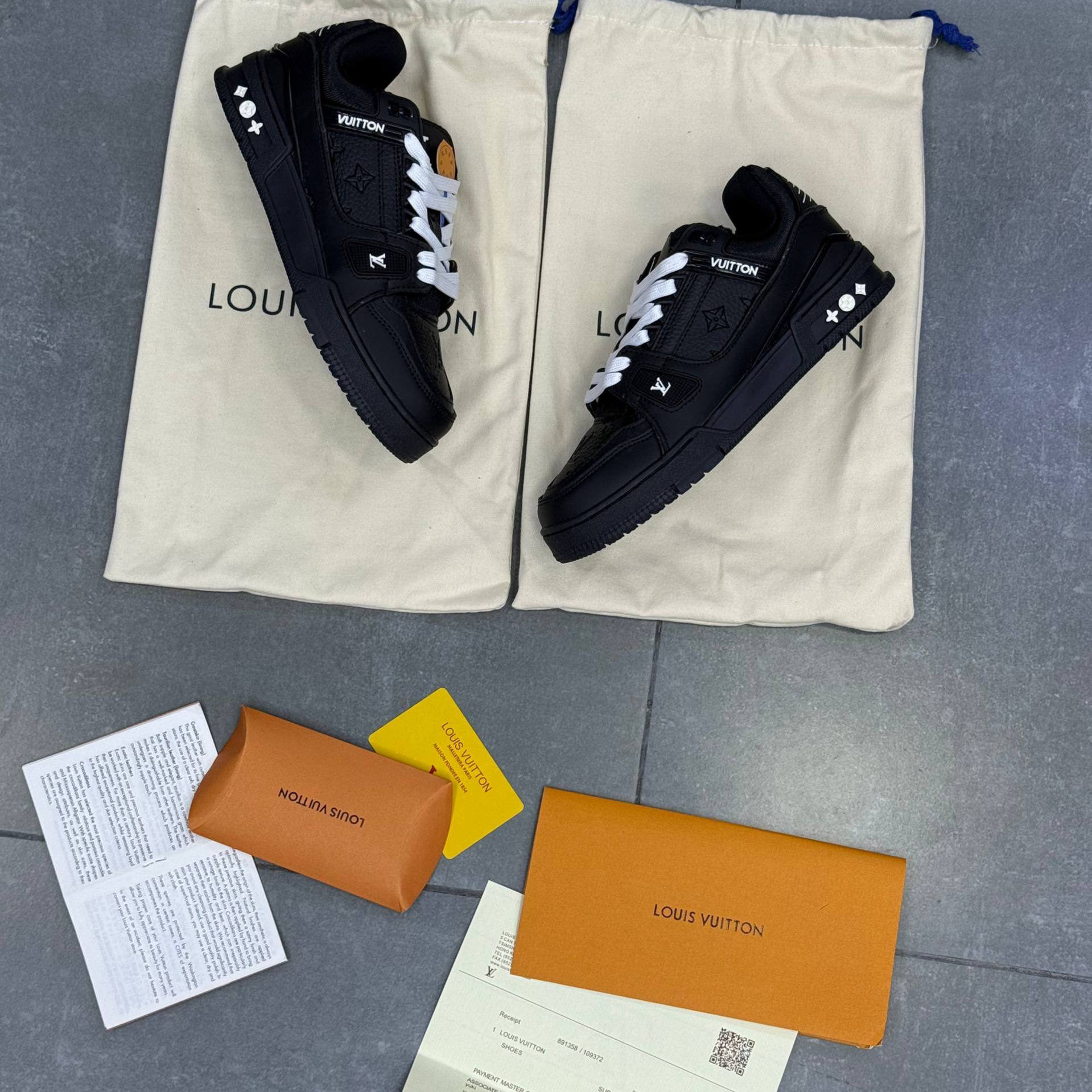 کفش برند Louis Vuitton کیفیت مستر