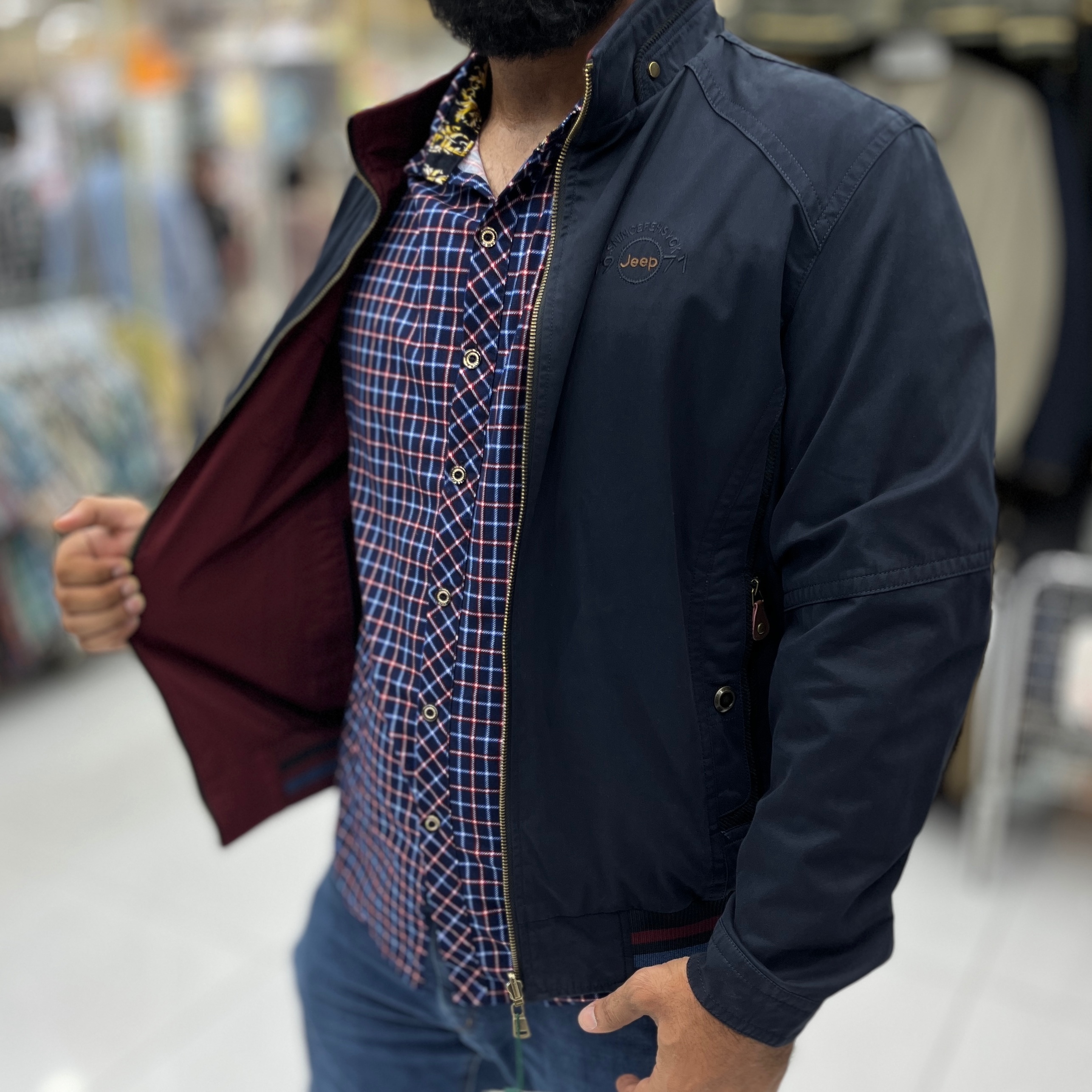 کاپشن دورویه اصلی شرکت جیپ در شش رنگ تصویر